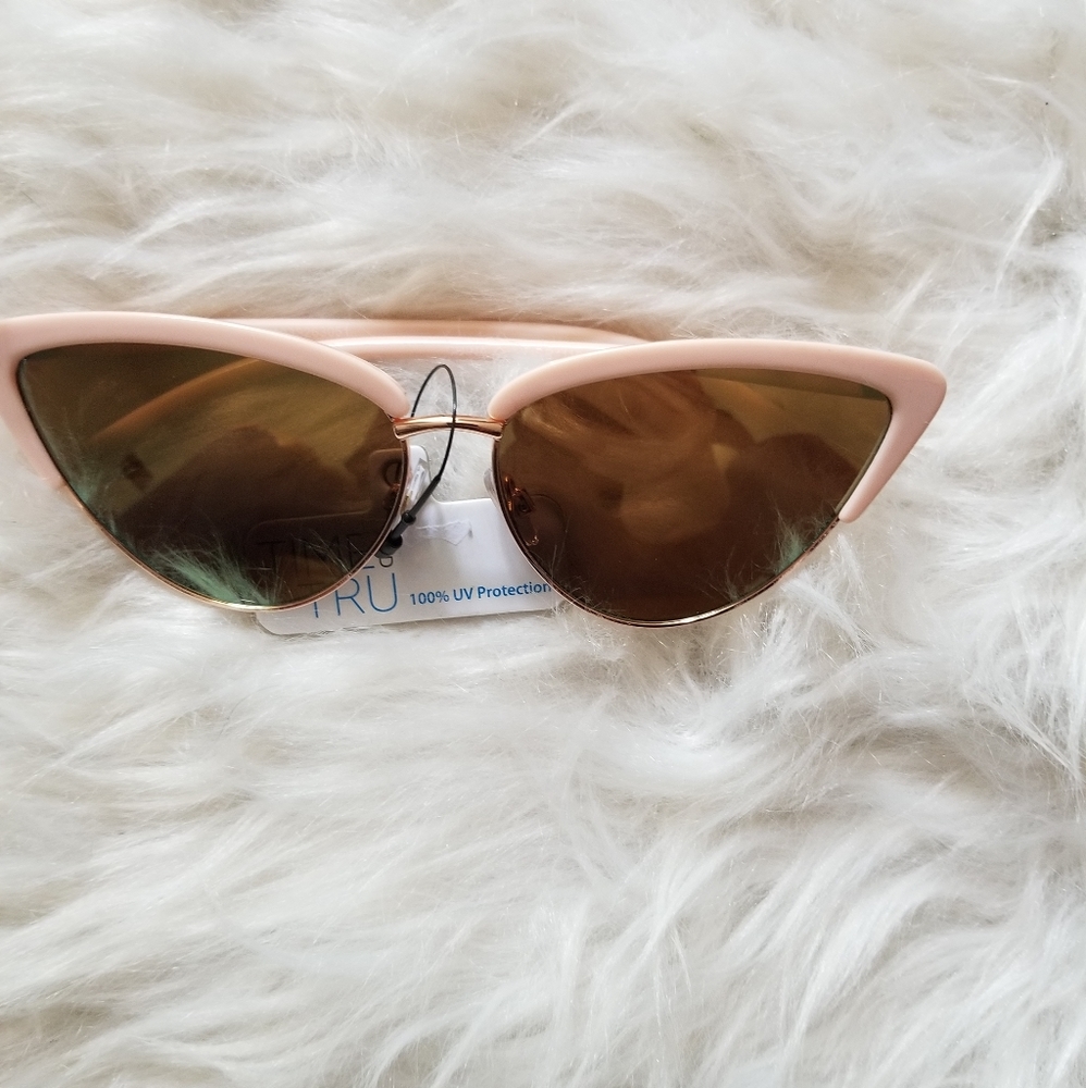 Time And Tru Pink Cateye Sunglasses - Picture 2 of 4